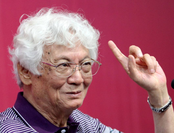 打脸张五常：“三十年不读书”却妄谈人性自私