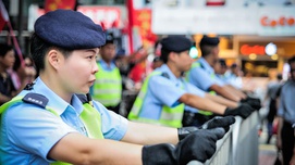 从七警入刑看香港的殖民地后遗症的癫狂
