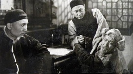 信口开河梁宏达，是谁把他邀请为座上宾？