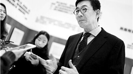 杨凤城：社会主义具有巨大的制度优势