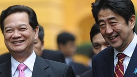 自导自演的和平演变：越南反共总理政治炒作的背后