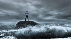 张文木：人压不垮，但可吹垮；国事亦然