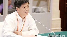 军媒批新疆日报原总编在反分裂上不能与中央一致