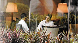港反对派密会英副领事 专家：英美亡我之心不死