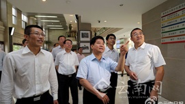 决不允许媒体吃党的饭砸党的锅