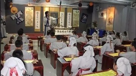 黄纪苏谈“国学”：只有混得国将不国时才会缩“国”里偷安