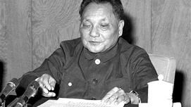 “坚持四项基本原则，任何时候我都没有让过步！”