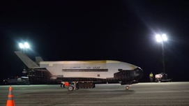 环绕地球780天，X-37B在中国上空窥探到啥