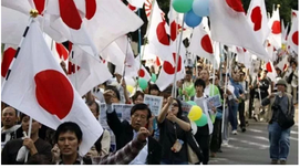 日本右翼政府对左翼政党的意识形态压制