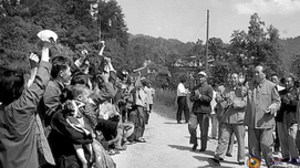 踏着毛主席的足迹:习主席重上井冈山