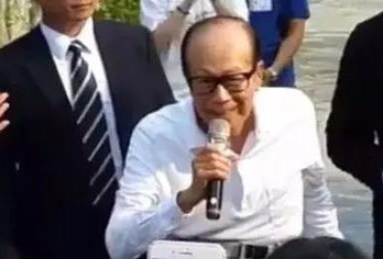 李光满：李嘉诚反复发声，到底想表达什么？