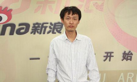 史杰鹏被解聘咎由自取，张鸣忙站台兔死狐悲
