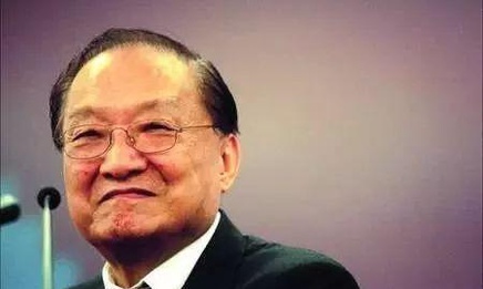 怎样看金庸？——谈金庸小说对革命文化的消解作用
