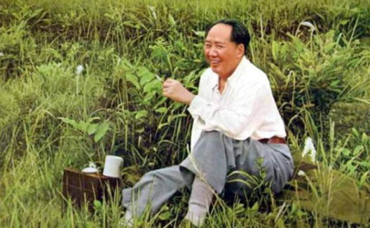 毛泽东：一切为了人民健康