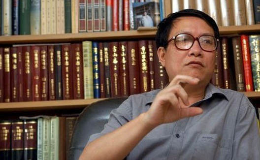 自1942后，中国就摆脱了半殖民地状态？