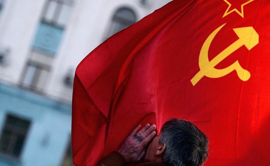 俄罗斯网友为何集体吐槽“独立日”却怀念起苏联？