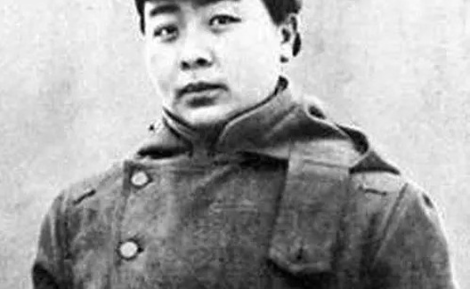 从时髦女作家到革命知识分子：丁玲的转变