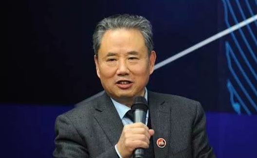 彭光谦将军：武器越先进越要发扬我军优良传统