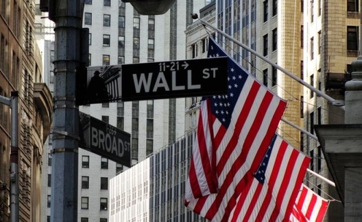 美国国会拟放松对华尔街监管，奥巴马又一重大政绩将被弃