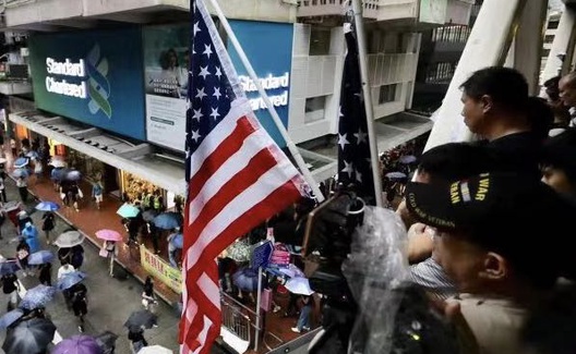 香港的动乱和内地自由派改旗易帜的如意算盘