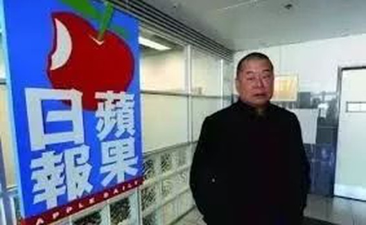 是这个组织，在香港年轻人的心里下毒！