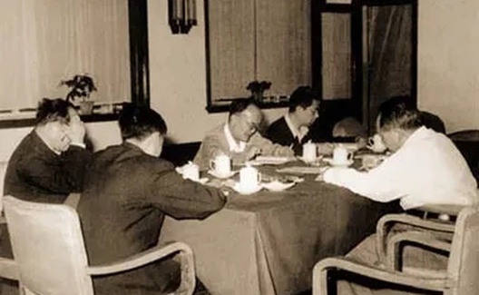 毛泽东组织的一次特殊读书活动