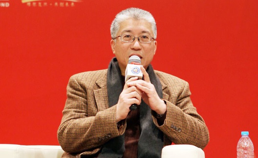 王晓明：文化不能被钱牵着鼻子走