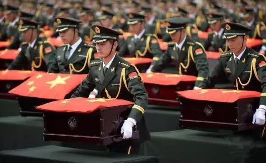 英雄，祖国今天接你回家