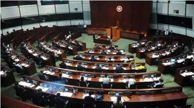 “辱国”议员已经惹怒全香港，市民后悔选错人