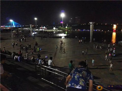 竞争性的中国地方产业政策与中国经济的四维竞争机制