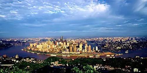 重庆经验：年轻直辖市的房地产逻辑