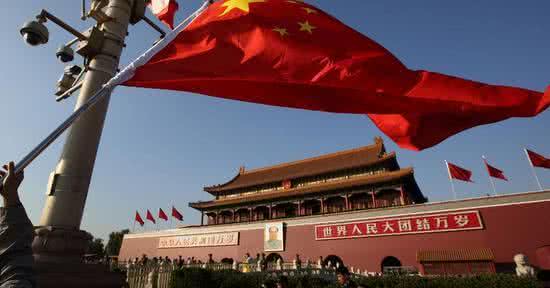 若要趋利避害，国有企业在市场经济中应当遵循的五大原则