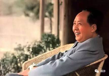 甘地：反智与奴性的神话