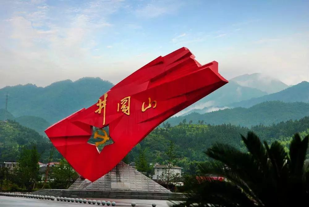 地道战景区,被“汉奸”和垃圾攻陷