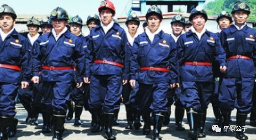 撕裂的社会：从女白领，到农民工