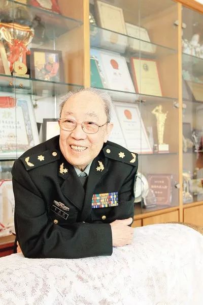 今天刷屏的“朗读者”吴孟超，还有这么多不为人知的故事……
