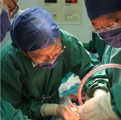 今天刷屏的“朗读者”吴孟超，还有这么多不为人知的故事……