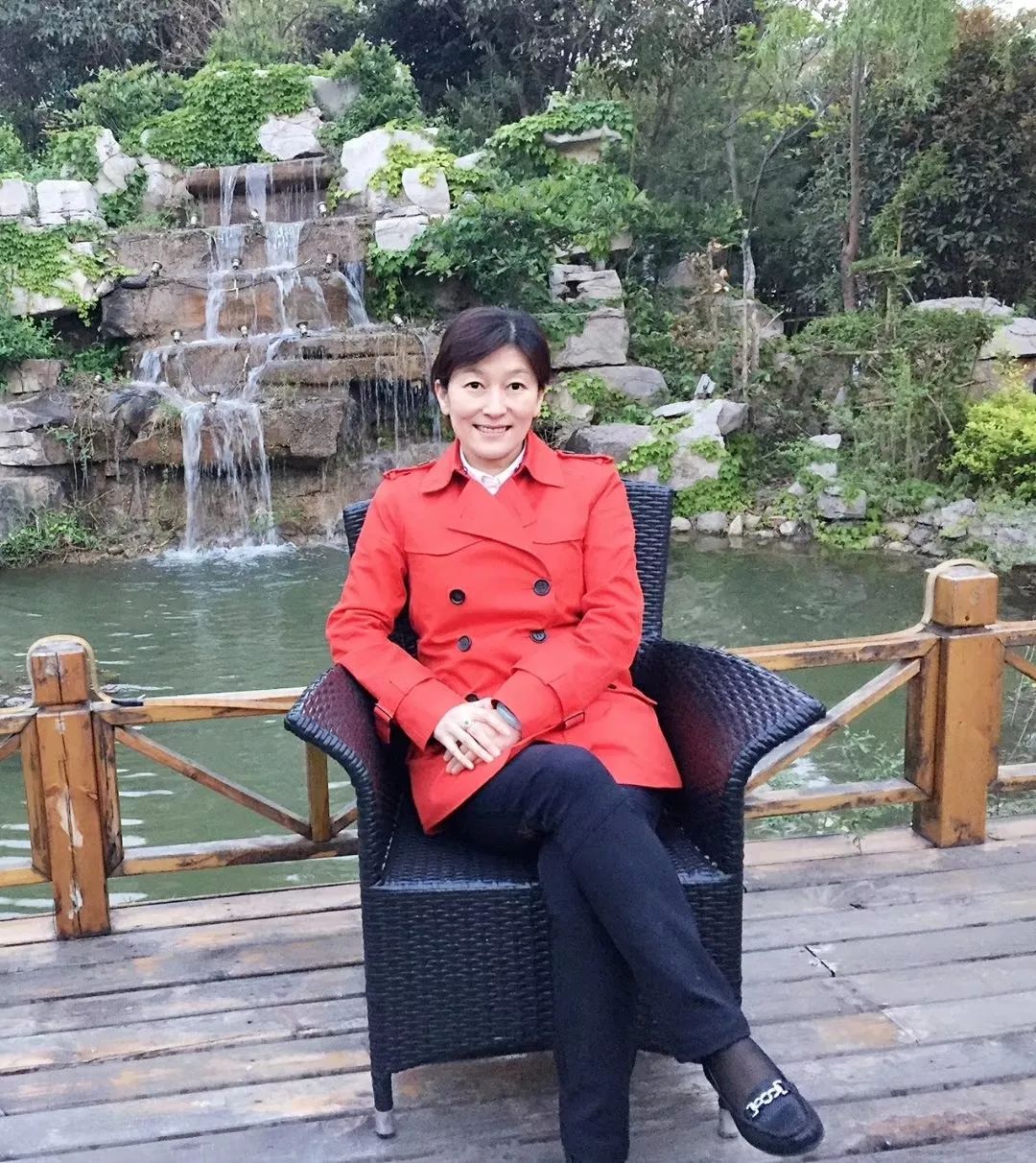 俄新编中学历史教材重新尊重苏共历史