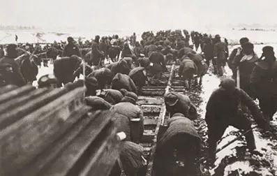 纪念铁道兵成立70周年——致敬！永远的铁兵