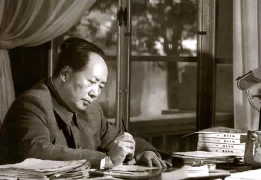 将教科书视为意识形态领域的重要组成部分——毛泽东关于教科书的编写理念及启示