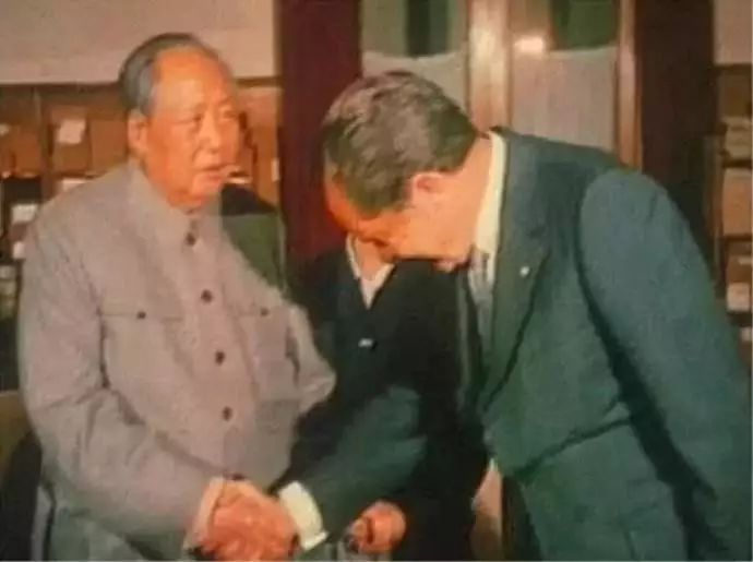 美前官员呼吁废除中美第三公报意欲何为？