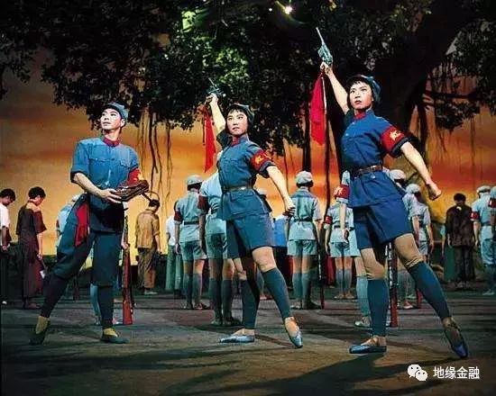 老人家教导我们建设中国新文化