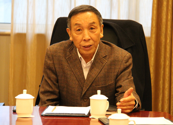 坚决维护习近平总书记党中央的核心、全党的核心地位——《中共中央关于加强党的政治建设的意见》学习座谈会纪要