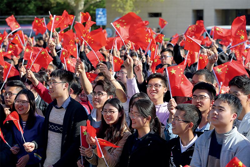 奏响浩气长存的爱国主义壮歌