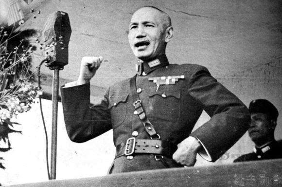 钱昌明：蒋某人能成为“历史功臣”吗？——评杨天石的“捧蒋”史观