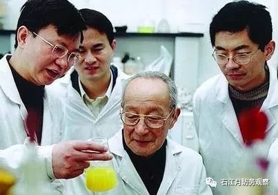 这国要给美英“特供”稀土！说明中国这招能打疼