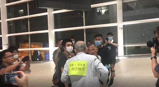 香港正在发生什么？5个镜头揭穿乱港暴徒丑行