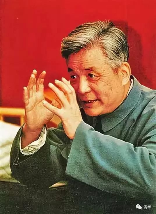 邓稼先是科学家，是杰出的共产主义战士