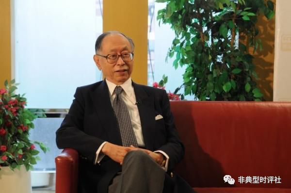 香港乱局中的“黑哨”