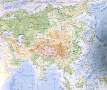 美国十面埋伏，围剿中国的战略态势已成！中国应以九招反制！